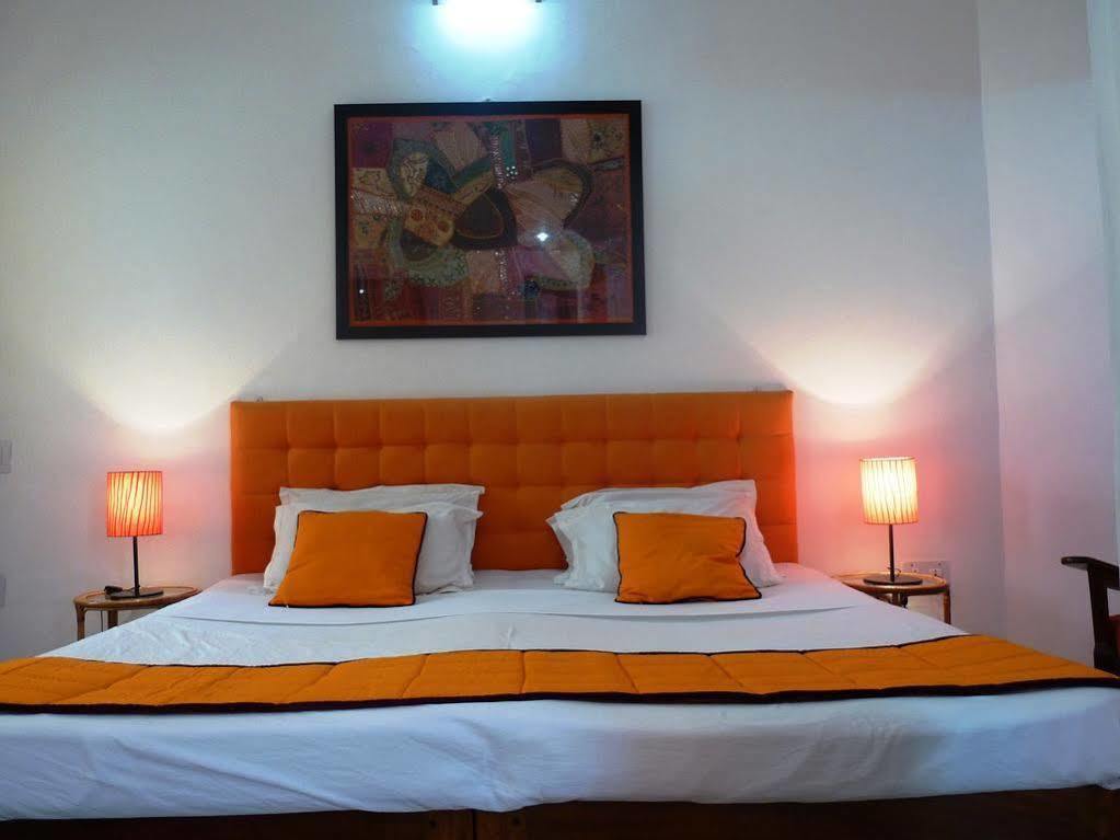 L'Escale Hotel Pondicherry Bagian luar foto
